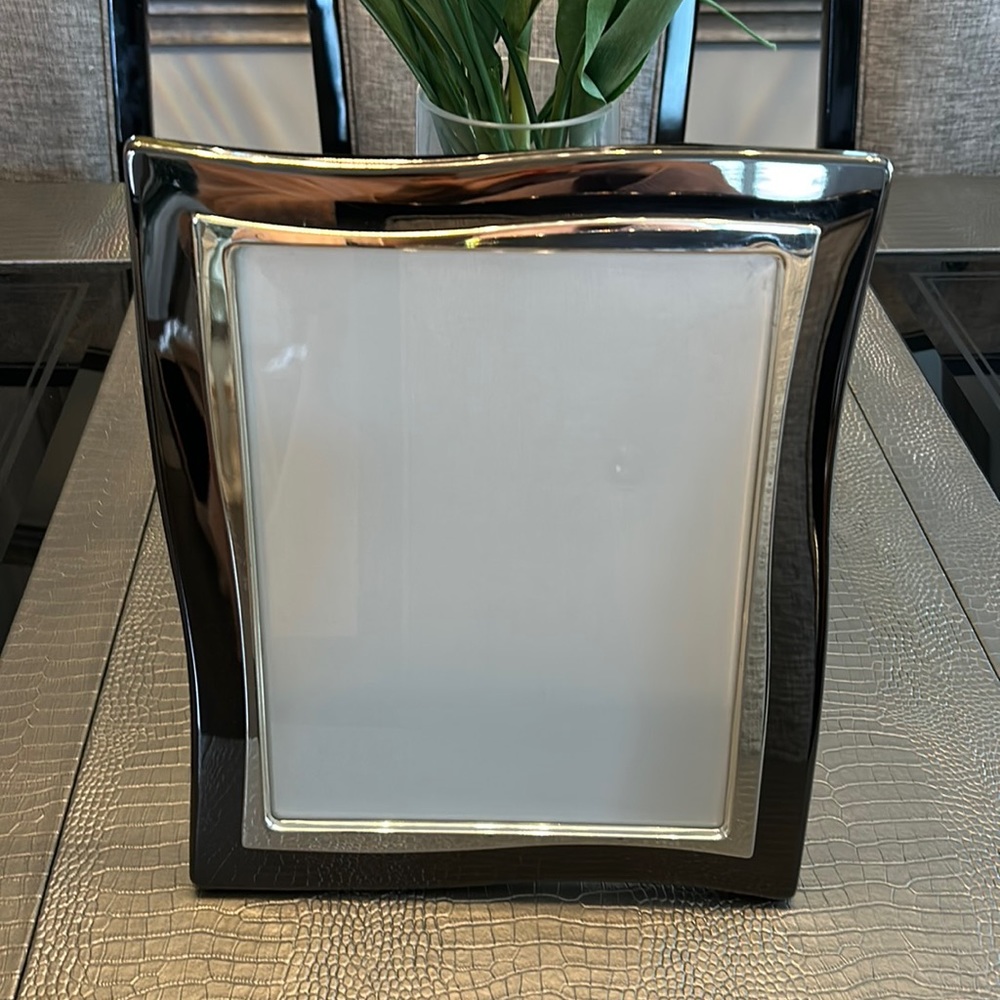 2 Picture frames for $20 - Picture 2 of 14
